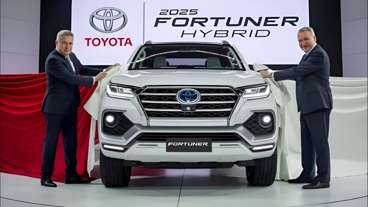 Toyota Fortuner 2025, 2025 Toyota Fortuner price, Toyota Fortuner 2025 features, Toyota Fortuner 2025 performance, Toyota Fortuner 2025 review, Toyota Fortuner 2025 launch, Toyota Fortuner SUV 2025, Toyota Fortuner 2025 specifications, Toyota Fortuner 2025 interior, Toyota Fortuner 2025 engine,